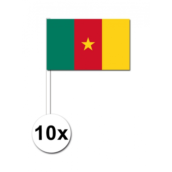 Image of 10 papieren zwaaivlaggetjes Kameroen