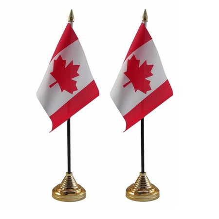 2x stuks Canada tafelvlaggetjes 10 x 15 cm met standaard