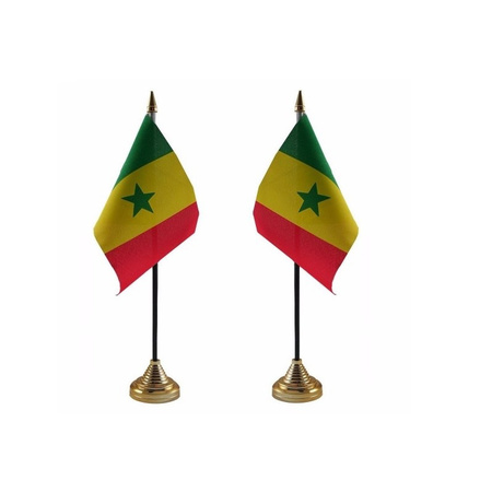2x stuks Senegal tafelvlaggetjes 10 x 15 cm met standaard