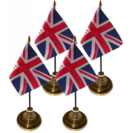 6x stuks Tafelvlaggetjes Groot Brittannie op voet van 10 x 15 cm