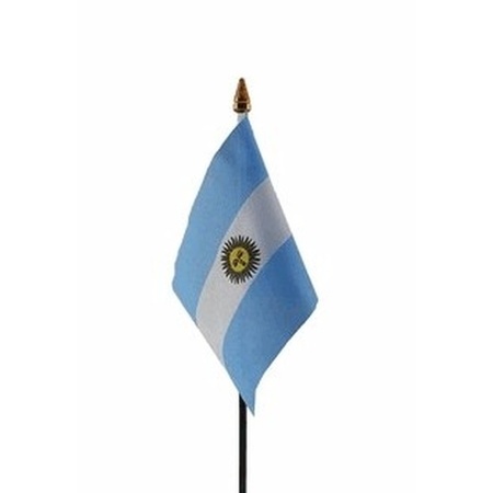 4x stuks Argentinie tafelvlaggetjes 10 x 15 cm met standaard