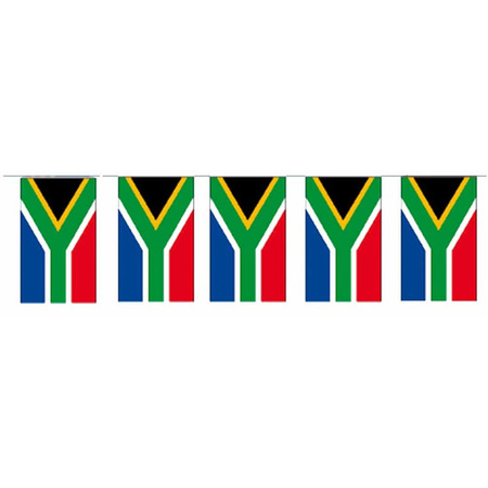 Bellatio Decorations - Vlaggen versiering set - Zuid Afria - Vlag 90 x 150 cm en vlaggenlijn 4 meter