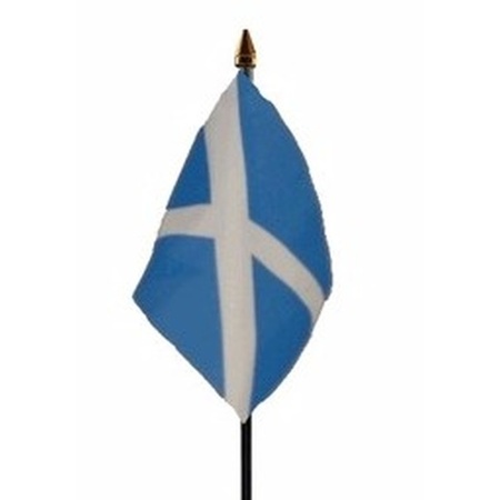 2x stuks Schotland tafelvlaggetjes 10 x 15 cm met standaard